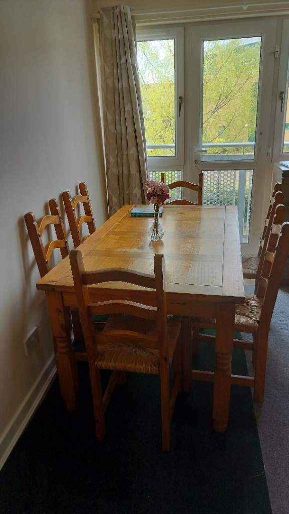 Dinning table with 6 chairs - Wooden