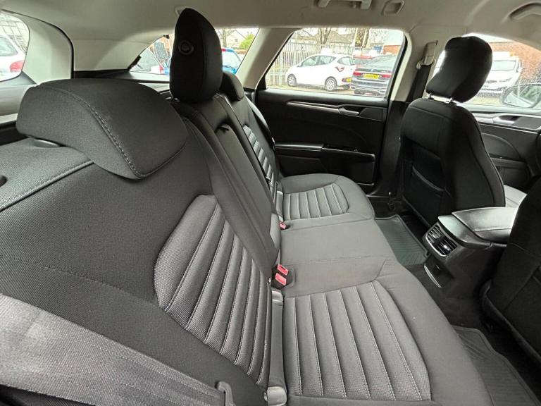 FORD MONDEO 2.0 TDCi Zetec Euro 6 (s/s) 5dr 2015