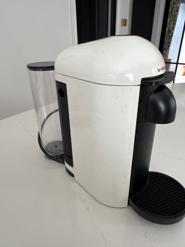 Nespresso Vertuo Plus Automatic coffee pod machine 