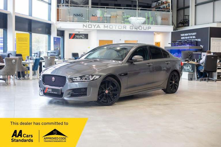 2015 Jaguar XE 2.0d R-Sport Saloon 4dr Diesel Auto Euro 6 (s/s) (180 ps) *Rear Camera + Ke SALOON...