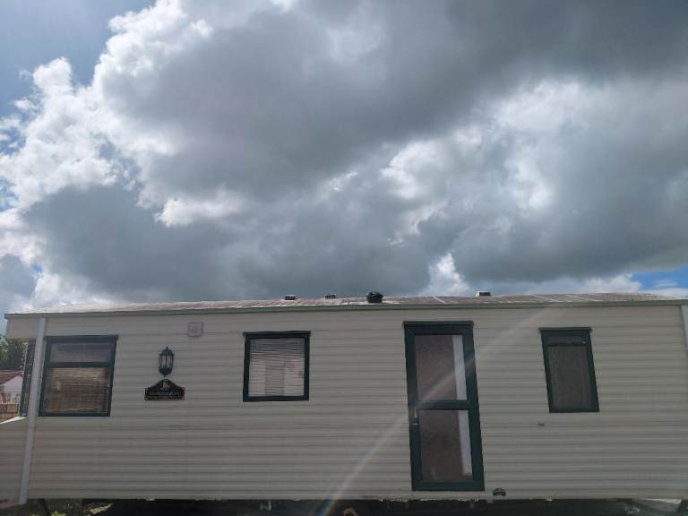 2 bed static caravan long term rent