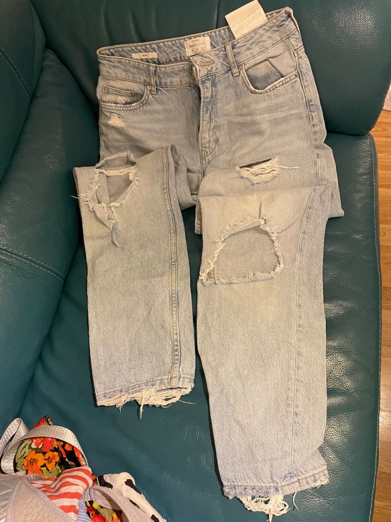 Bershka jeans size 10
