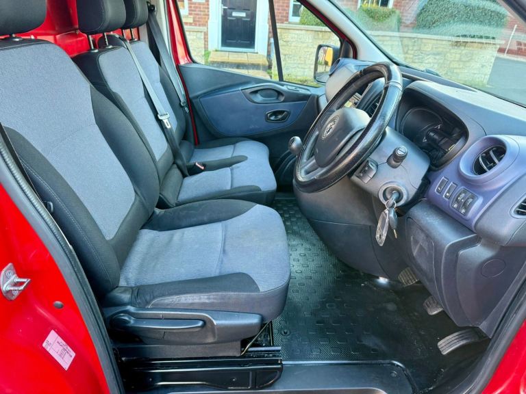 2015 Vauxhall Vivaro 1.6 dci 12 Months Mot EcoFlex Alloys Same Renault Trafic Clean 