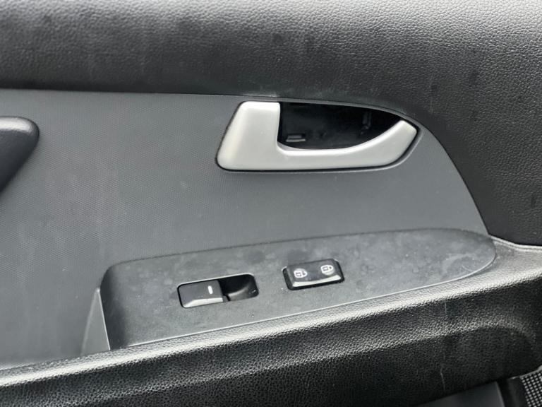 2015 Kia Sportage 1.6 GDi ISG 2 5dr ESTATE PETROL Manual