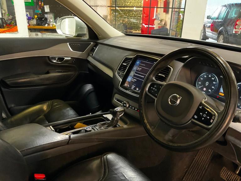 2014 Volvo XC60 2.4 D5 SE Lux Nav SUV 5dr Diesel Geartronic AWD Euro 5 (215 ps) SUV Diesel Automatic