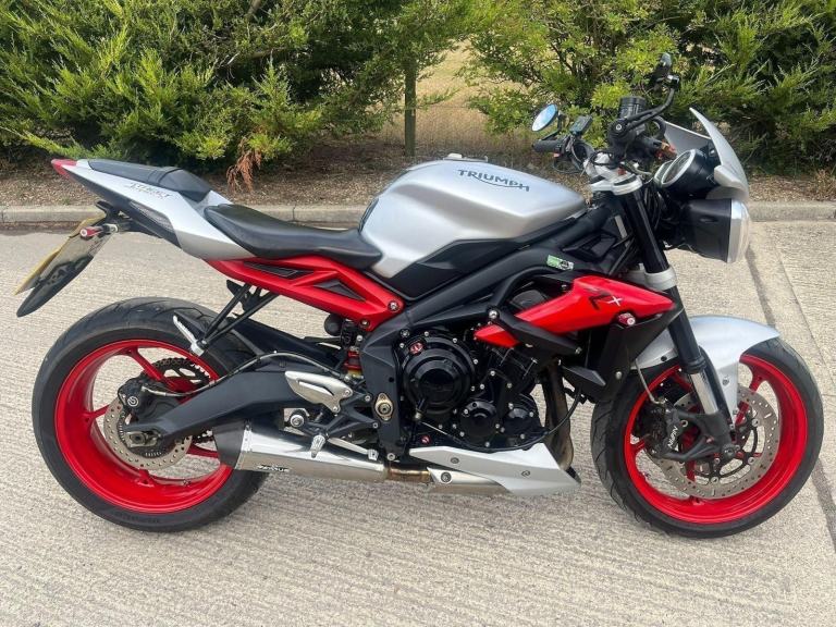 2015 64 TRIUMPH STREET TRIPLE 675 RX 675R NAKED R NEW MOT HPI CLEAR