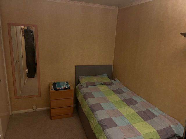 A cozy single room in Hulme, close to centre and University. Starts from £135p/w