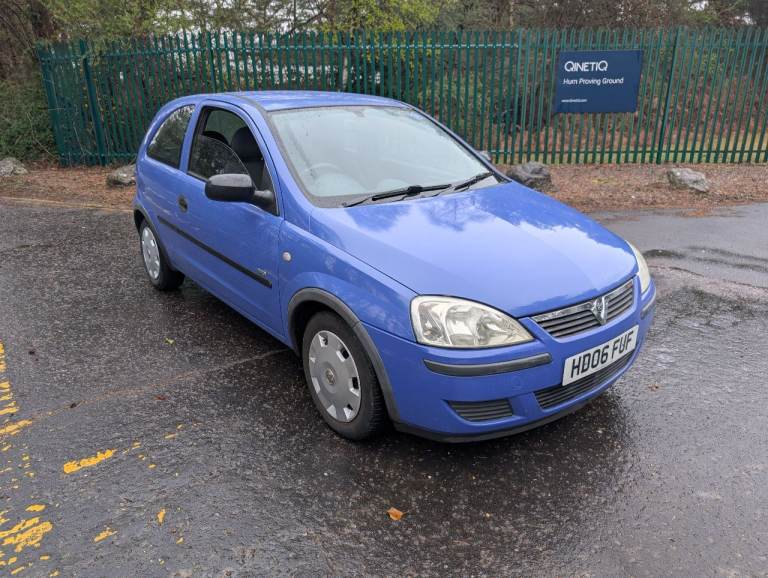 2006 vauxhall Corsa 1.2, 89k miles, lady owned last 15 years, MOT October 