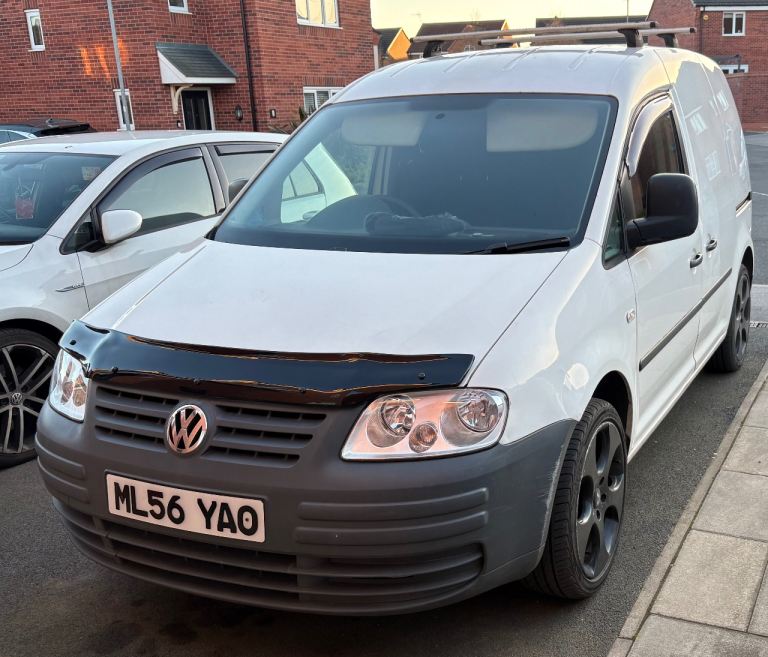 Volkswagen caddy 2006 sdi swaps for estate or van with seats in back 