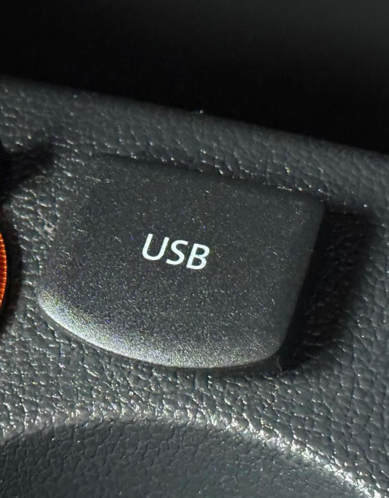 2015 Volkswagen Polo 1.2 TSI BlueMotion Tech SE DSG Euro 6 (s/s) 5dr HATCHBACK Petrol Automatic