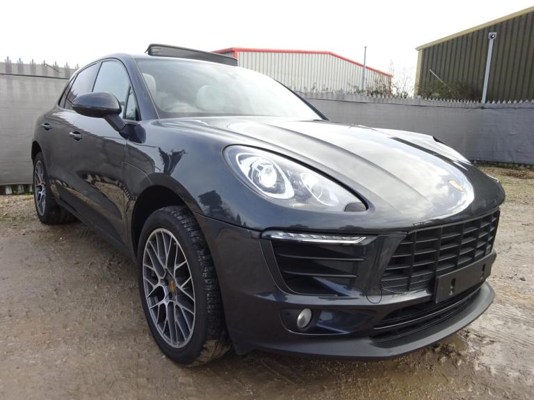 2018 18 REG PORSCHE MACAN AUTO DAMAGED REPAIRABLE SALVAGE