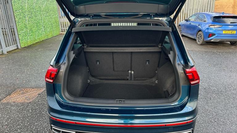 2022 Volkswagen Tiguan 2.0 TDI 200 4Motion R-Line 5dr DSG ESTATE DIESEL Automatic