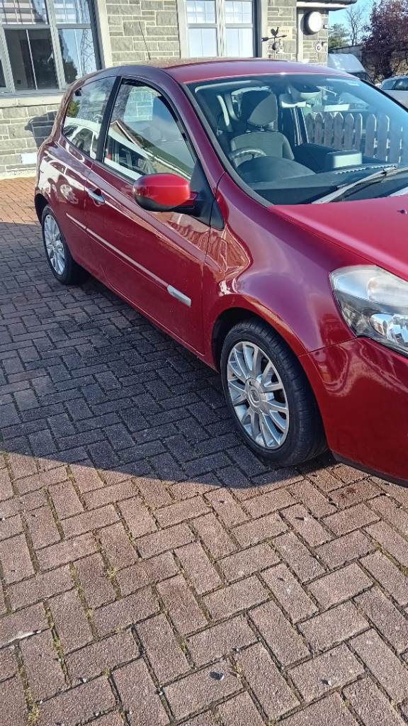 Renault clio 1.2 dynamique 