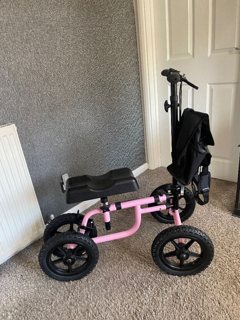 Knee scooter