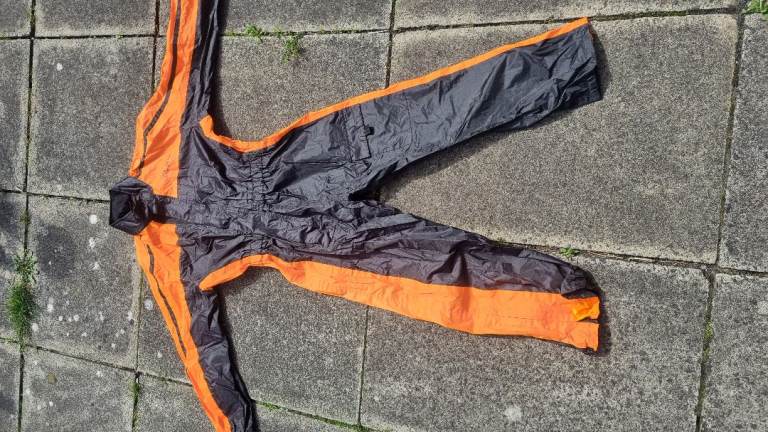 Waterproof suit