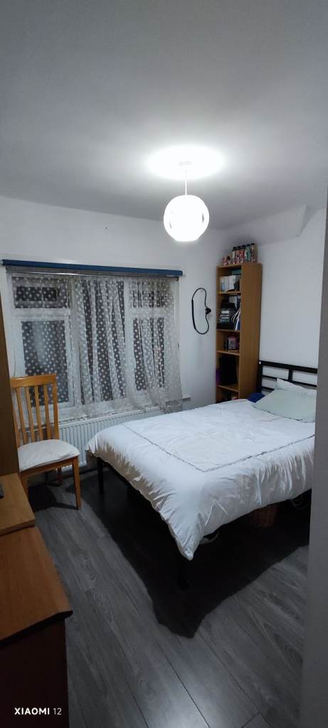 Room available now