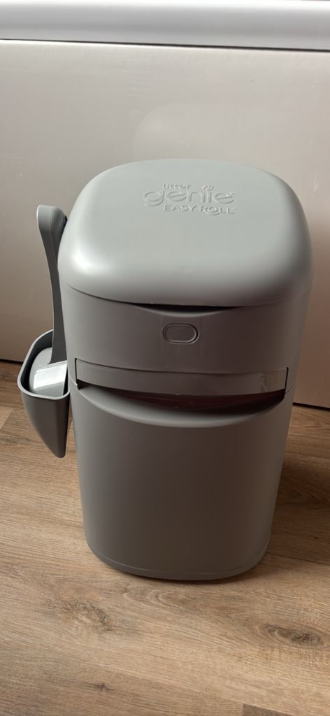 Litter Genie, Cat litter bin