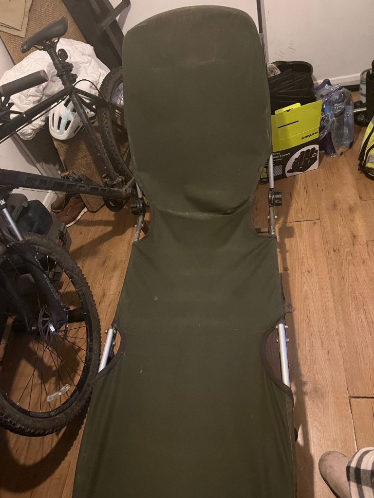 Fishing folding bed