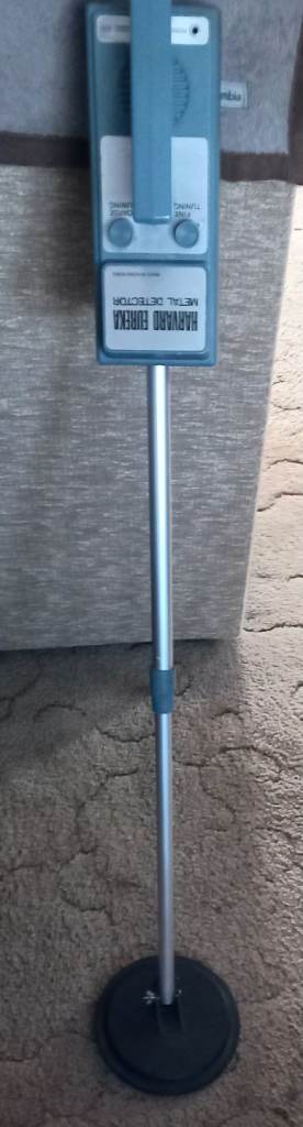 Vintage metal detector, not working a project for anyone who can fix it