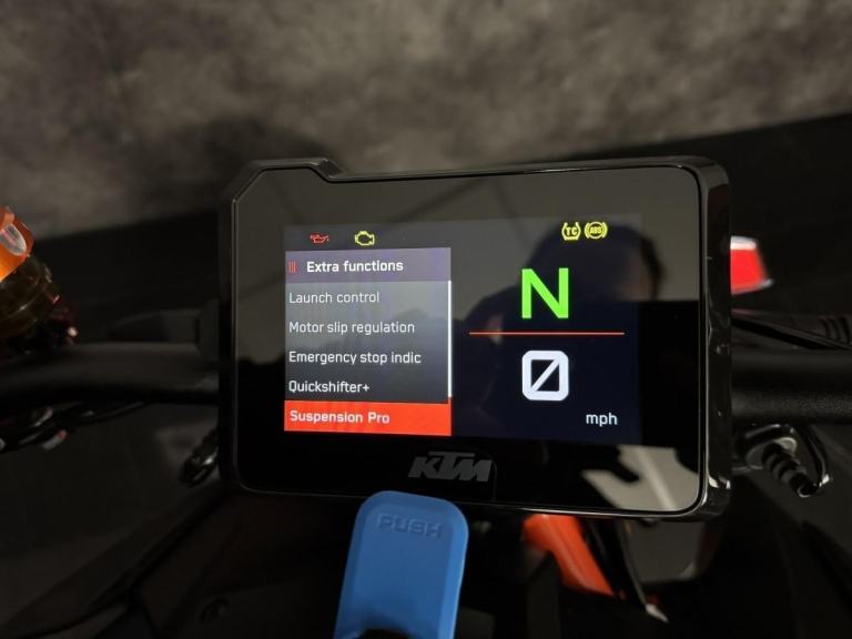 KTM 1290 SUPERDUKE R EVO 2023