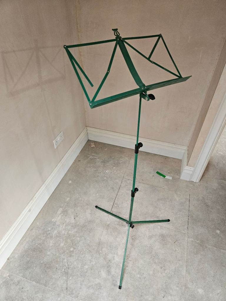Green Folding Music Stand – Good Condition