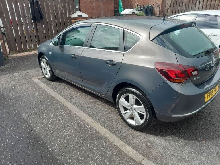 Vauxhall, ASTRA, Hatchback, 2015, Manual, 1398 (cc), 5 doors full year mot £2150