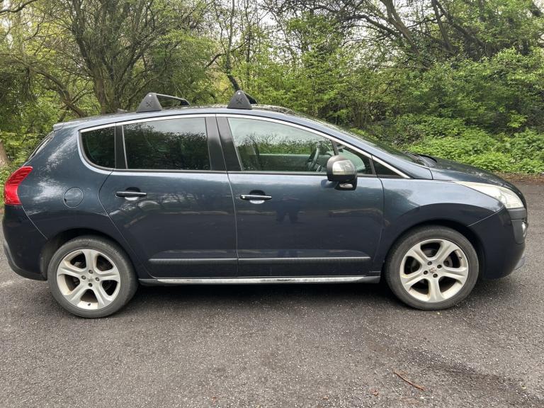 PEUGEOT 3008 1.6 e-HDi Allure Blue Auto Diesel 2013