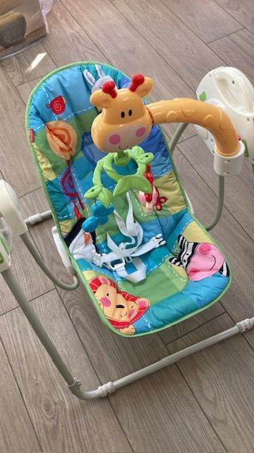 FISCHER PRICE BABY SWING CHAIR 