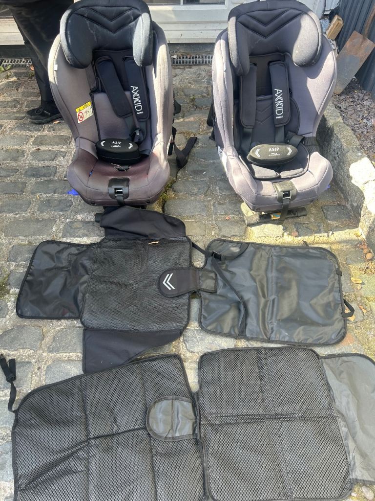 Axkid mini kid car seats