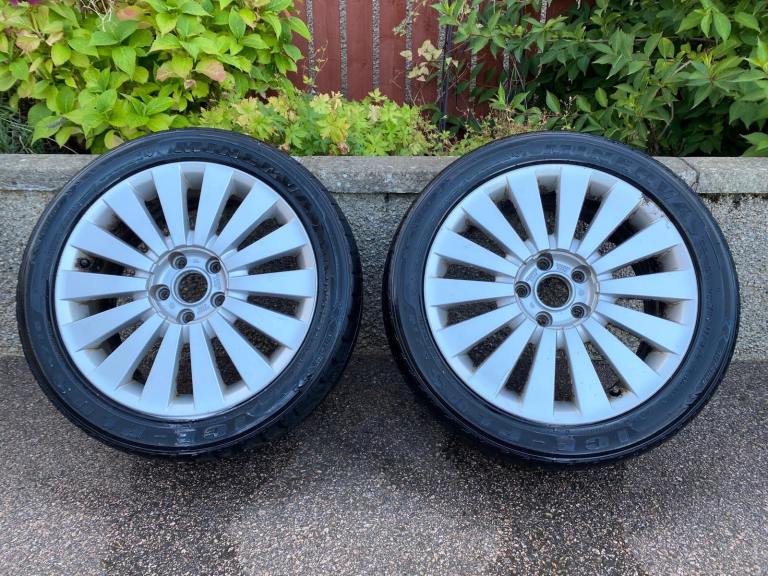 2x Volkswagen Passat alloy wheels & winter tyres 