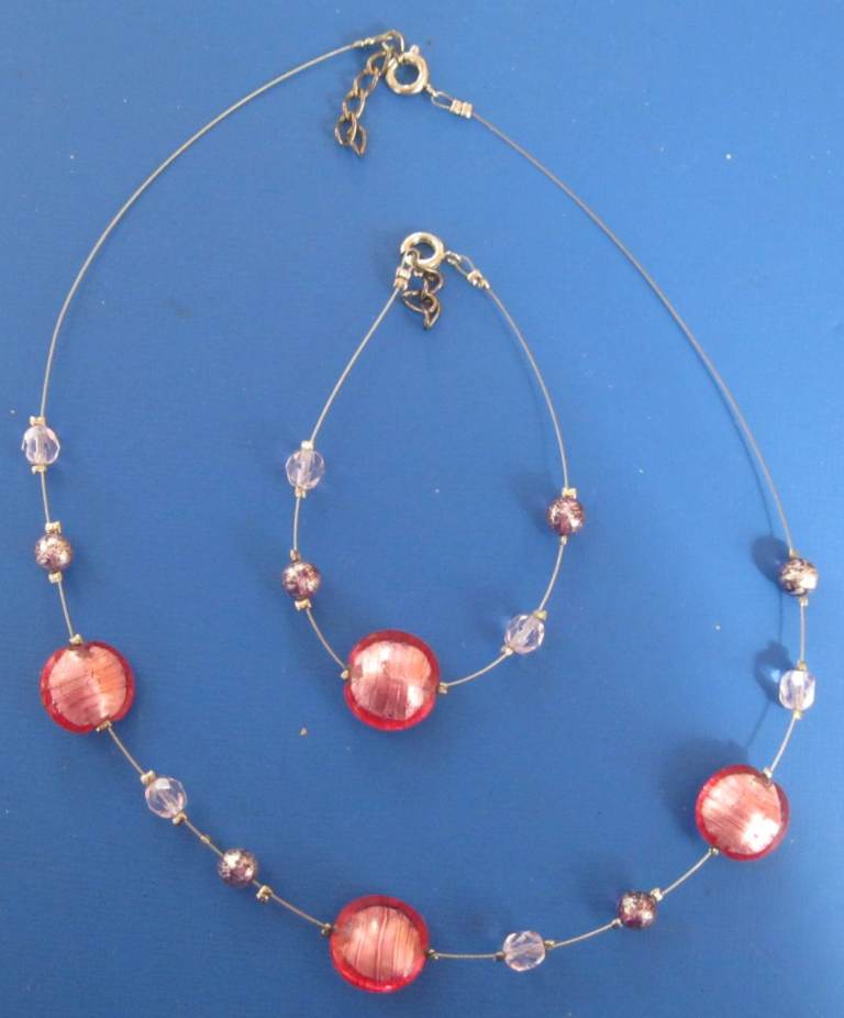 Jewellery sets - Necklace and bracelet, one NEW. £2.50 per set
