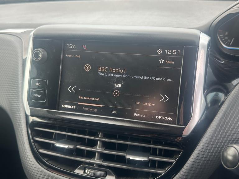 ** F.S.H ** 2017 (67) Peugeot 2008 1.6 BlueHDi Allure 5 dr hatchback ** VALUE **