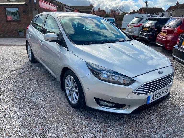 2015 Ford Focus 1.0 EcoBoost 125 Titanium 5dr HATCHBACK PETROL Manual