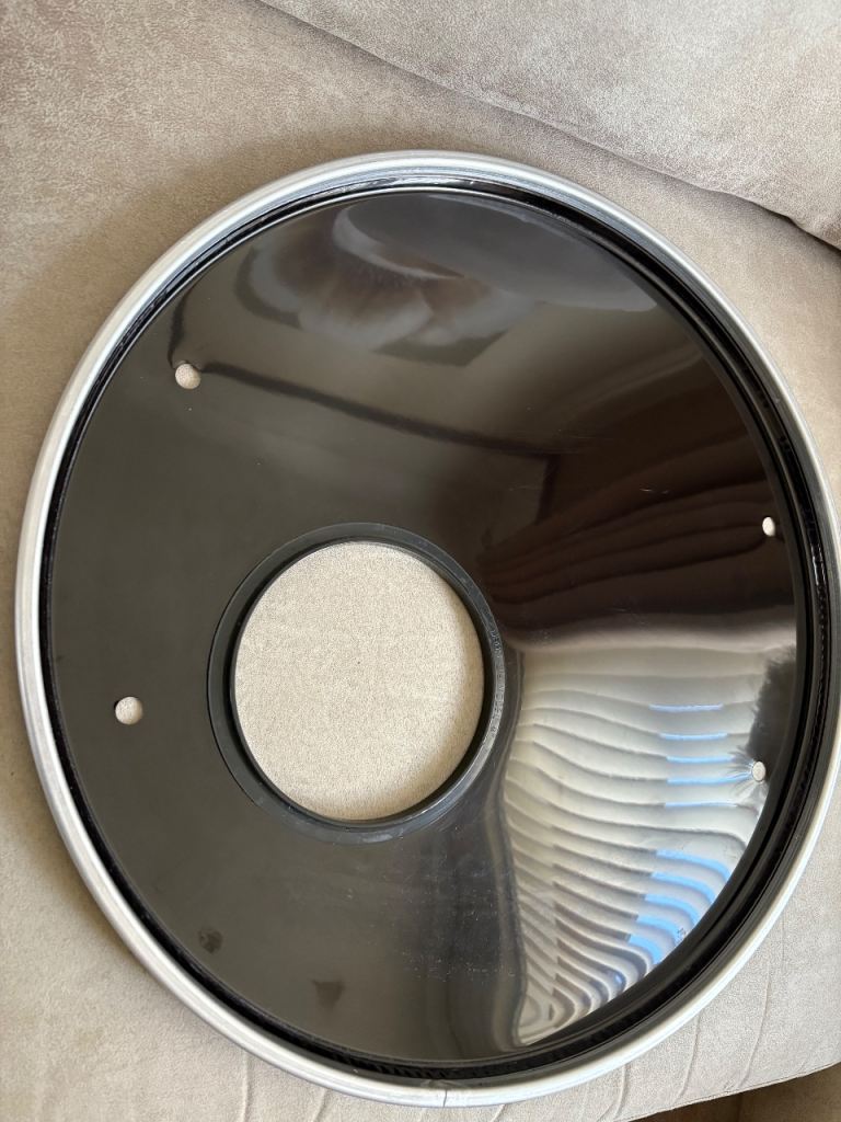 DW 20” Front Logo Head with Port - Black