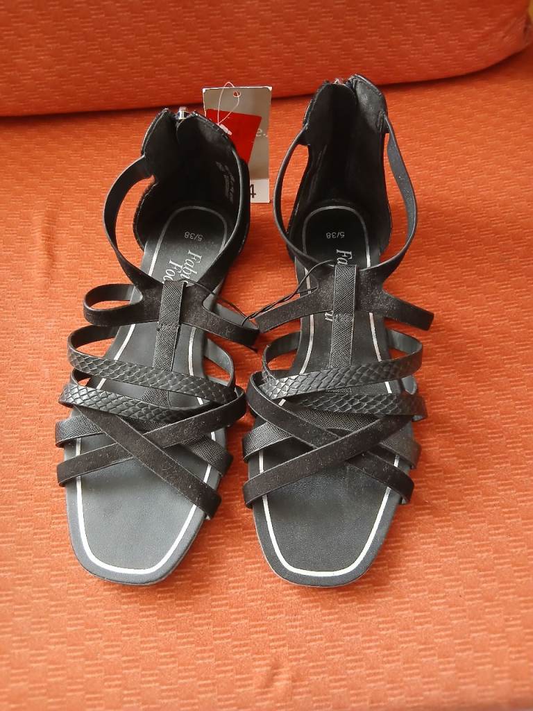 Black sandals new