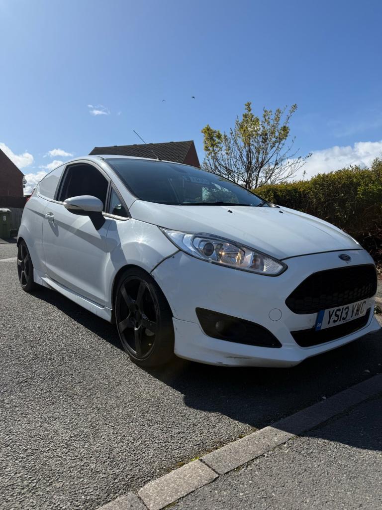 2013 Ford Fiesta 1.6 TDCi Sport Van CAR DERIVED VAN Diesel Manual