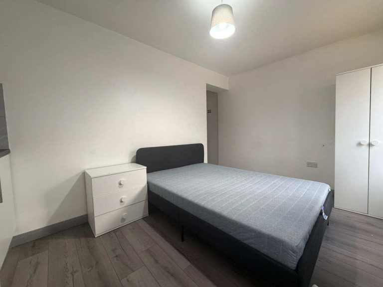 Self-contained/Garden Studio Flat – DSS Welcome