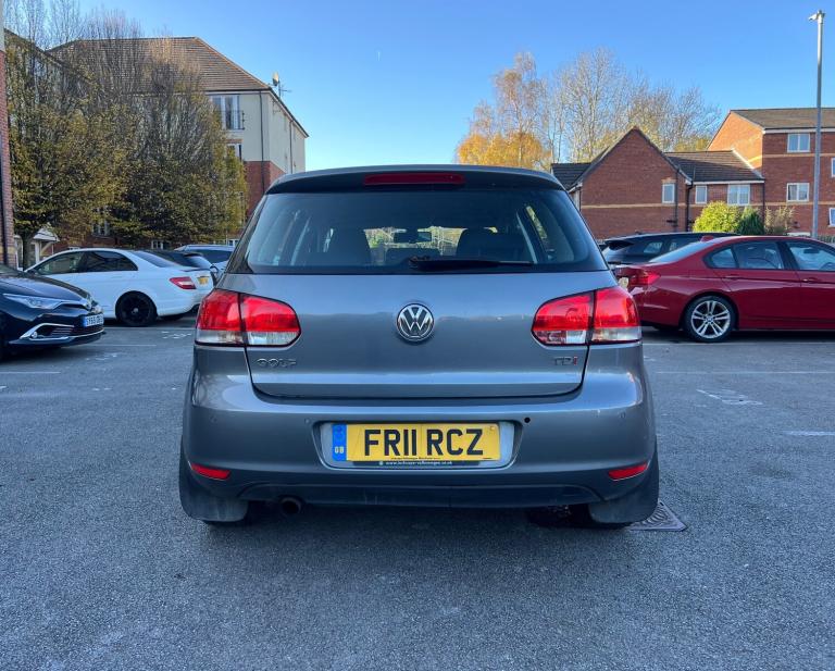 2011 Volkswagen Golf 1.6 TDi 105 Match 5dr DSG HATCHBACK Diesel Automatic