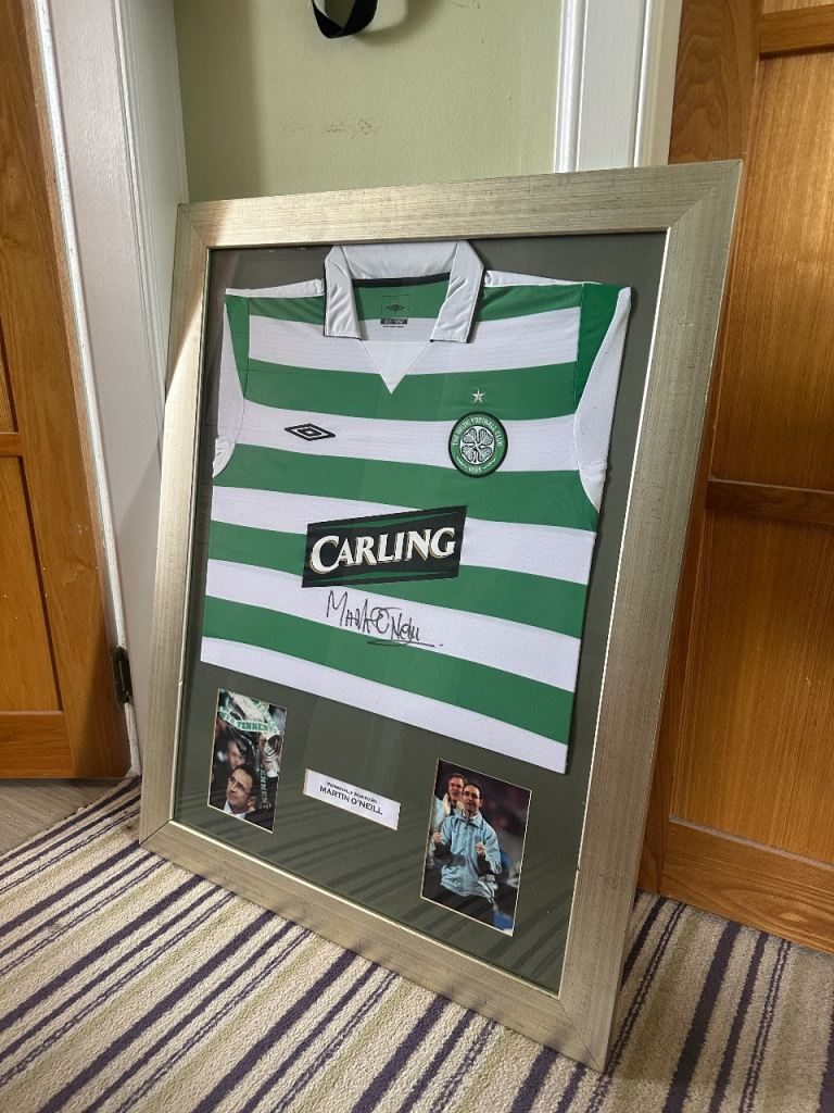 Signed Framed Martin O’Neill Celtic FC Shirt (Carling Sponsor)