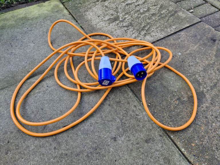 10m electric hook up cable 16amp 240v X 2