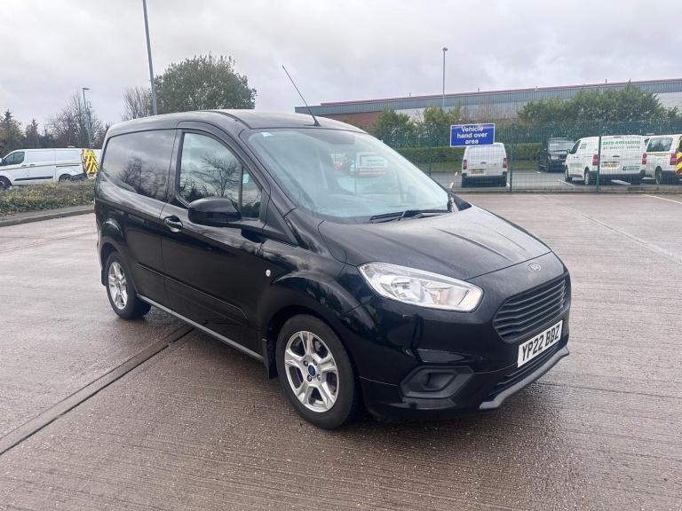 2022 Ford Transit Courier, Ford Courier petrol, Courier Limited
