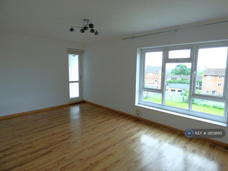 2 bedroom flat in Tor Close, Exeter, EX4 (2 bed) (#2859190)