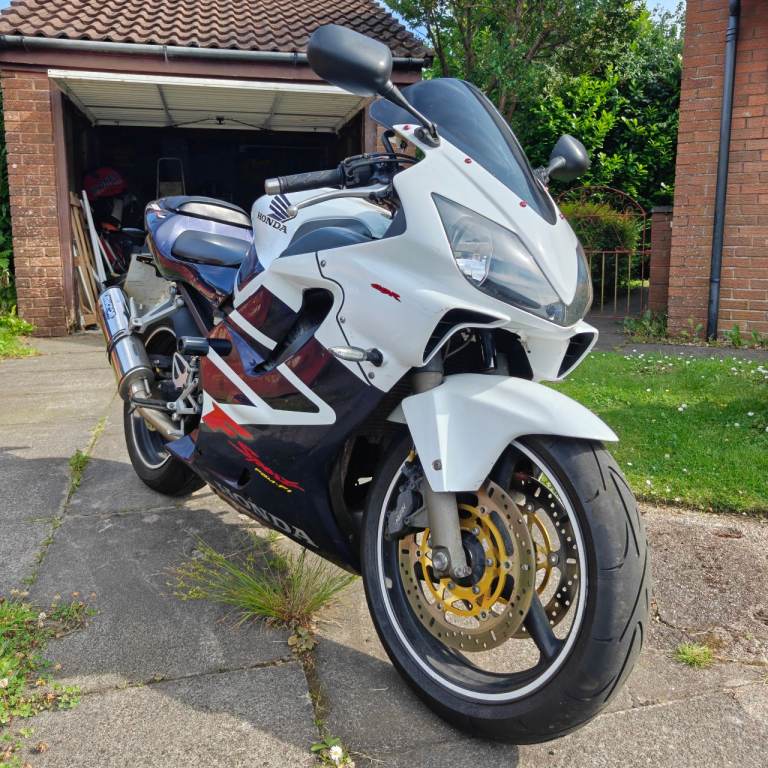 Honda, CBR, 2002, 599 (cc)