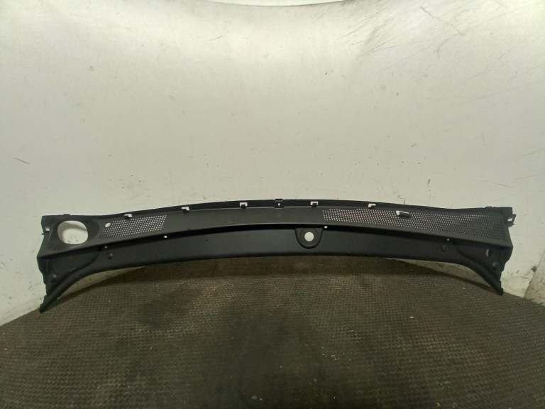 Dacia Sandero Stepway Scuttle Panel 2013-2021
