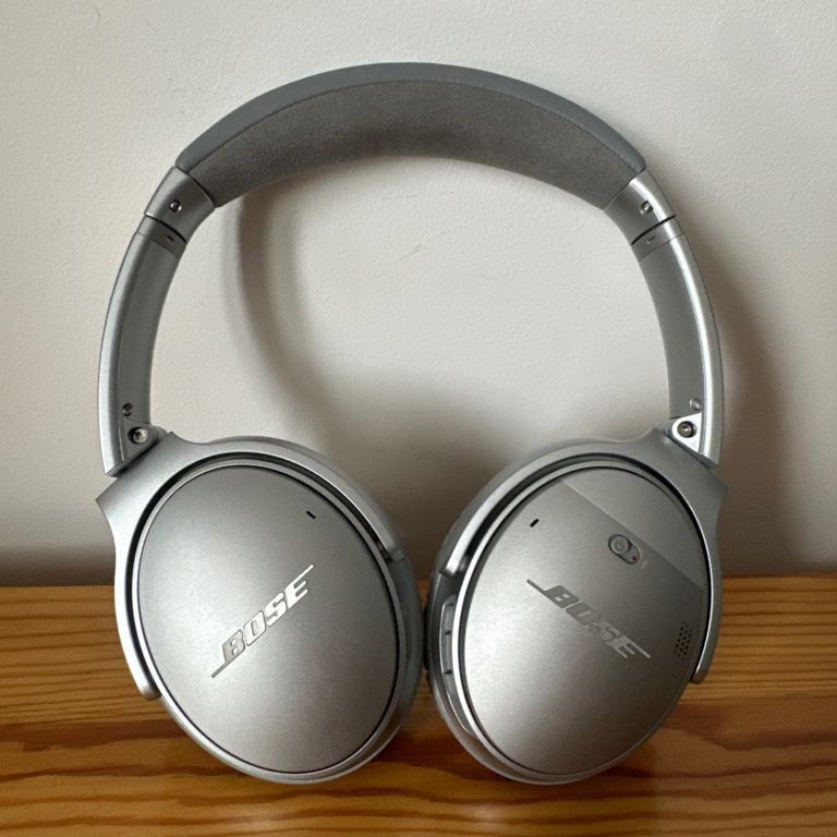 Bose QuietComfort 35 II Wireless Headphones - Silver