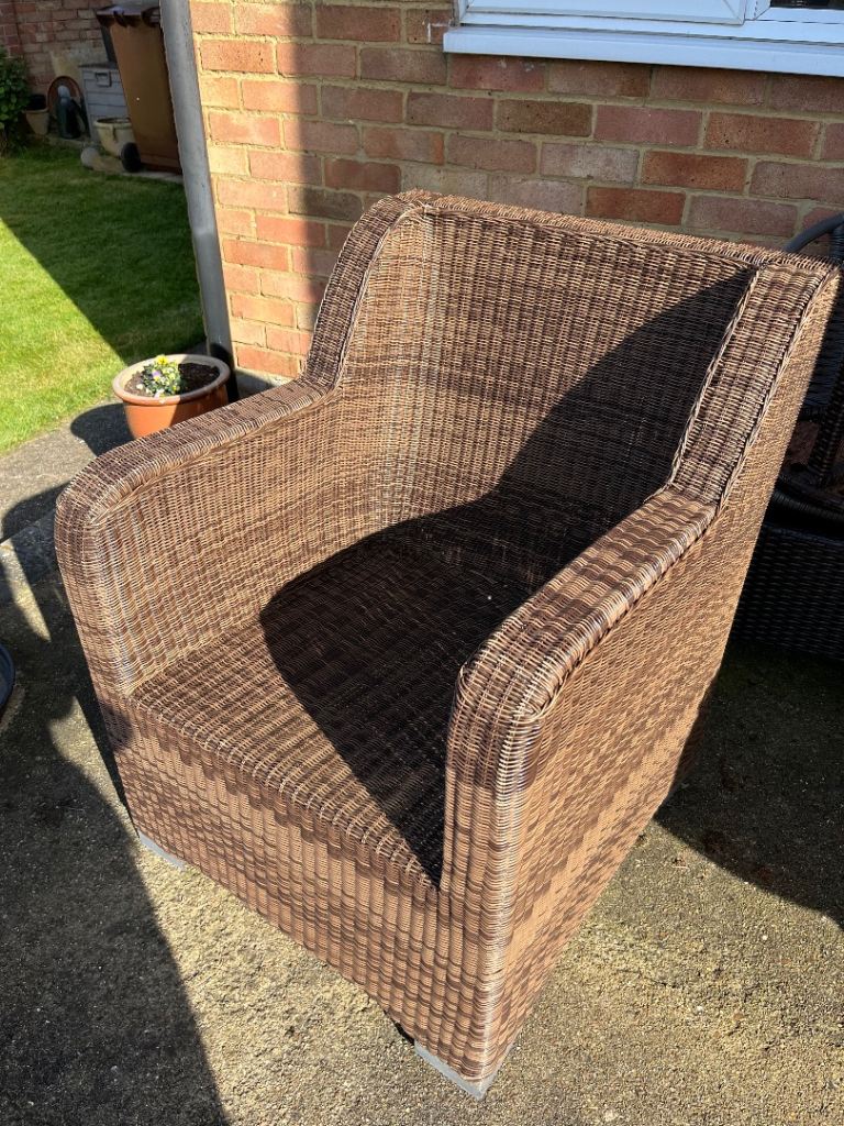 Wicker chairs 