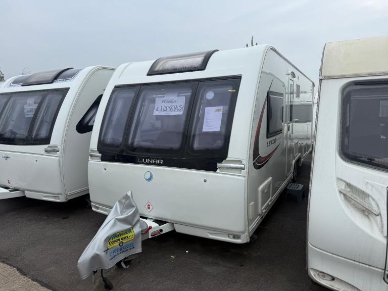 Lunar Lexon 660 Twin Axle Island Bed Rear Bathroom