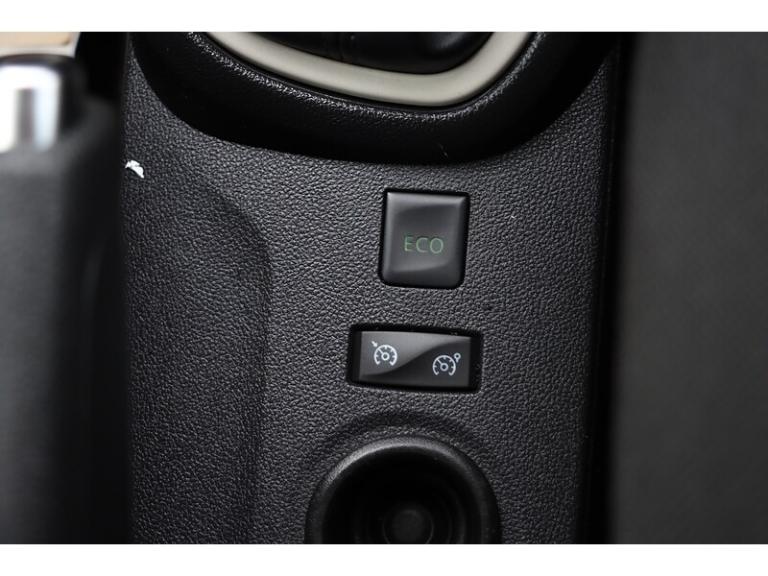 2018 Renault Captur TCe ENERGY Play SUV Petrol Manual