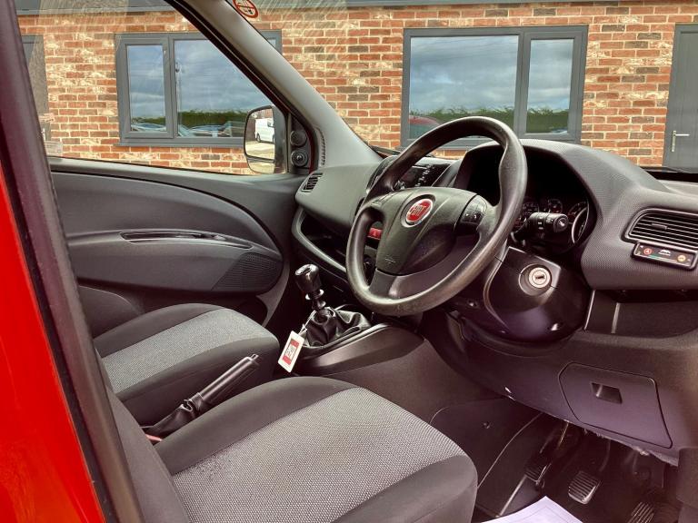 2016 Fiat Doblo 1.6 MULTIJET 16V L2H1 / LONG WHEEL BASE / TWIN SIDE LOADING DOORS PANEL VAN Diese...