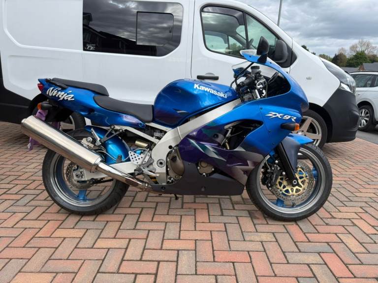 Kawasaki ZX9r , 1999, 899 (cc)